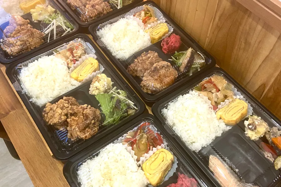 テイクアウトのお弁当